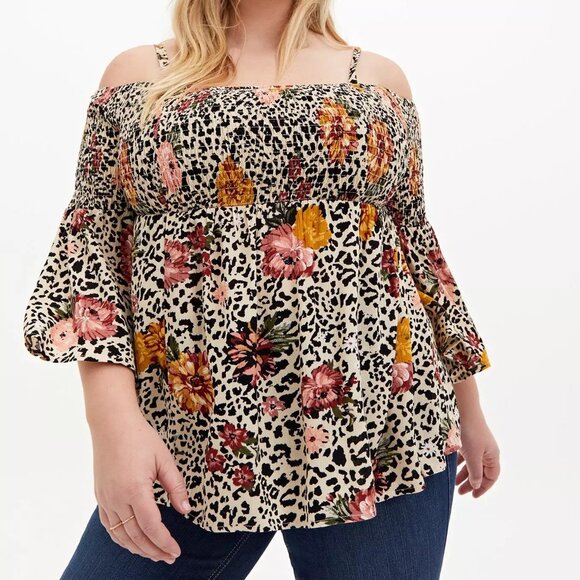 torrid Tops - Torrid Sz 1 Babydoll Crinkle Gauze Smocked Cold Shoulder Top